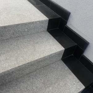 Parapet Stopnica granitowa Dark Grey New G654 polerowana 150x33x2 6.webp