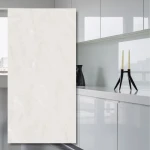Sinterad kvartsplatta Onice Avorio Lux 320x160x0,6cm
