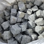 Råhuggen granitgatsten 4/6 – Strzegom