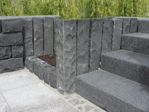 Ogrodowa Palisada Granitowa Łupana G690 Bazalt Black 50x10x10 cm