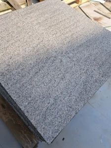 Płytka granitowa polerowana Black Pearl 60x60x2