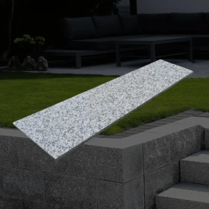 G602 Granitlister Polerad 2 cm (Bianco Sardo)