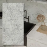 Superwhite Calacatta Lux — sintrad kvarts 324x162x1,2 cm