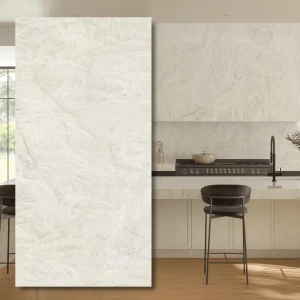 Crystal White – sintrad kvarts, polerad 320x160x0,6 cm