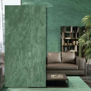 Sinterad kvarts Exotic Green, polerad 324x162x1,2 cm