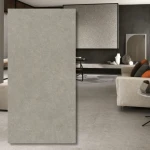 Boost Mineral Grey – sintrad kvartsplatta, hamrad yta, 320x160x0,6 cm