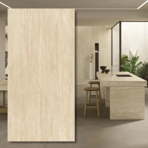 Travertino Sand Hammered sintrad kvarts 324x162x1,2 cm