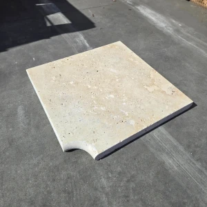 Trawertyn 3 cm Kamień Brzegowy narożnik Ivory 40,6x61 | Obrzeża do basenu Bullnose