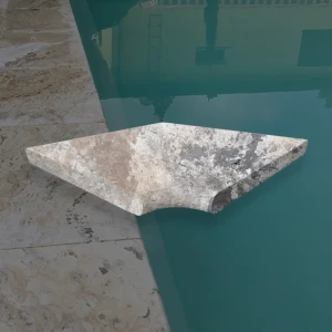Travertin hörnkant Silver Latte Greige 3 cm 40,6×35 cm – Bullnose poolkant