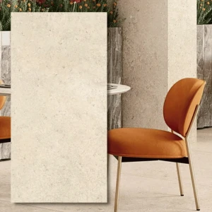 Luna Limestone – sintrad kvarts i storformat 300x100x0,6 cm