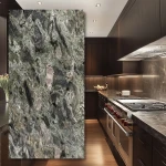 Verde Floresta – polerad brasiliansk granit, 2 cm