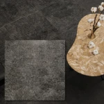 Silk Stone Dark Ornament 60x60x0,6 cm – Porslinsklinker