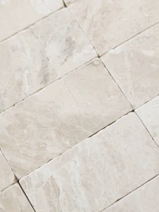 Płytka marmurowa Queen Beige | Coffee White Brick bębnowana 7,5x15x1 cm